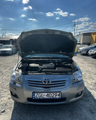 Toyota Avensis cena 5900 przebieg: 613000, rok produkcji 2007 z Wrocław małe 172